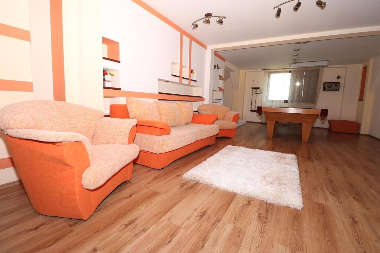 Casa Din Deal Σίμπιου Εξωτερικό φωτογραφία