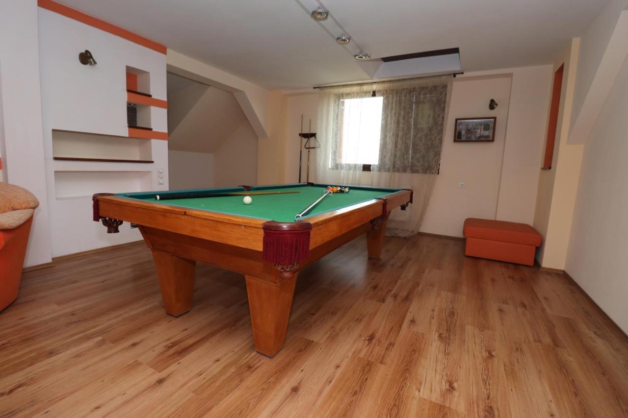 Casa Din Deal Σίμπιου Εξωτερικό φωτογραφία
