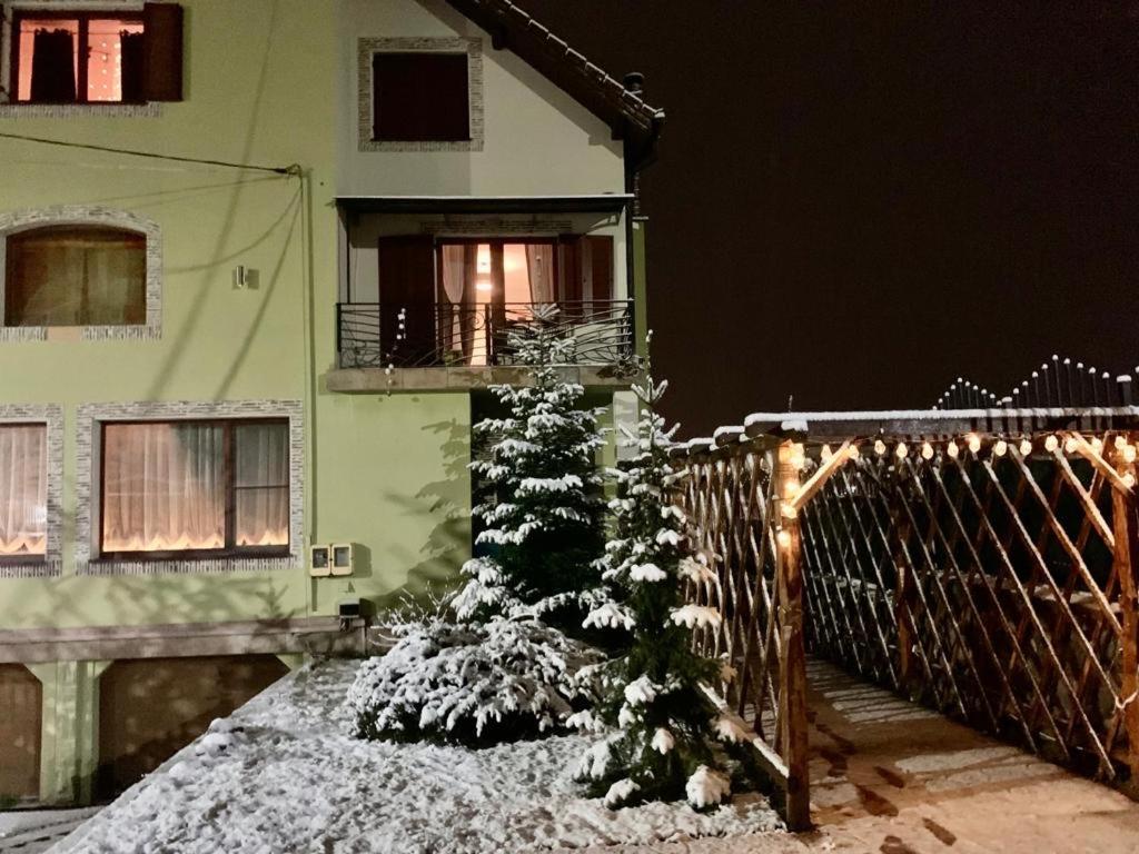 Casa Din Deal Σίμπιου Εξωτερικό φωτογραφία